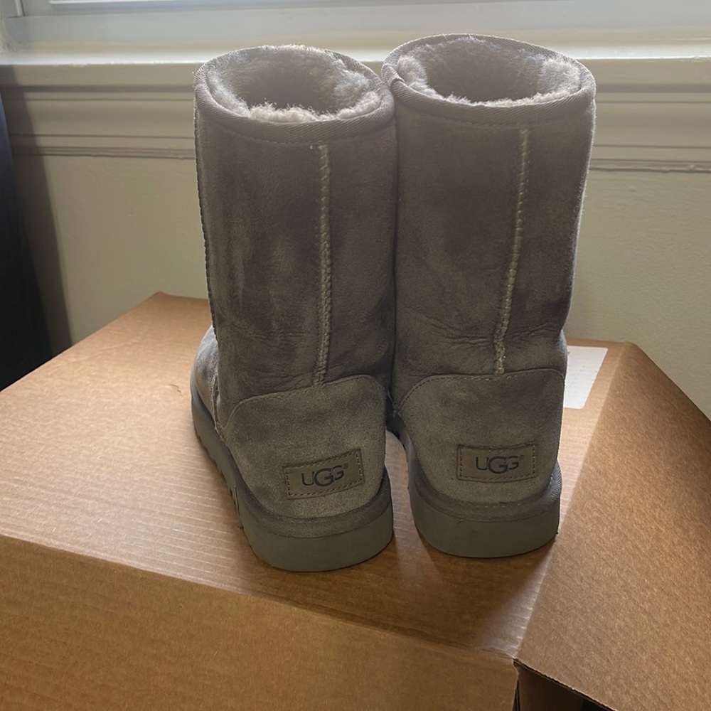 Uggs